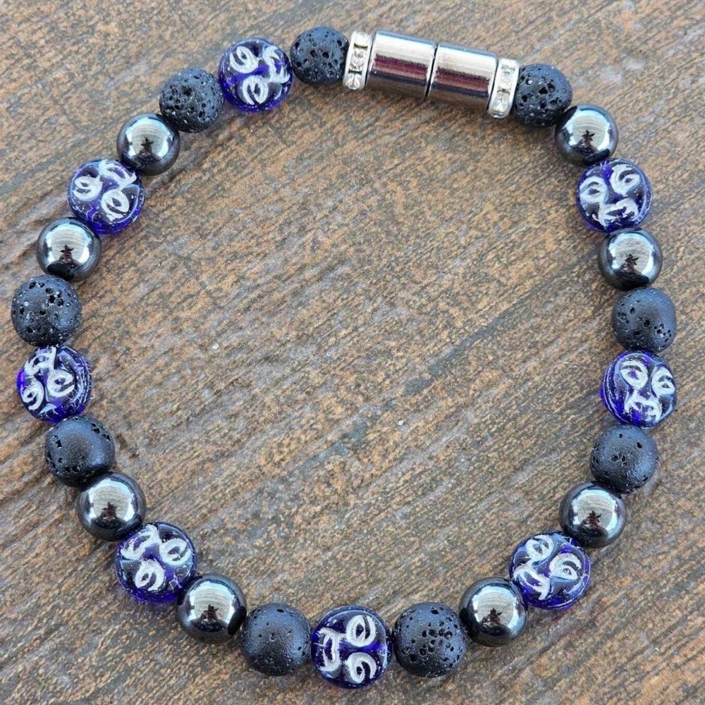 Moon Face Magnetic Jewelry (essential oil) Deep Blue
